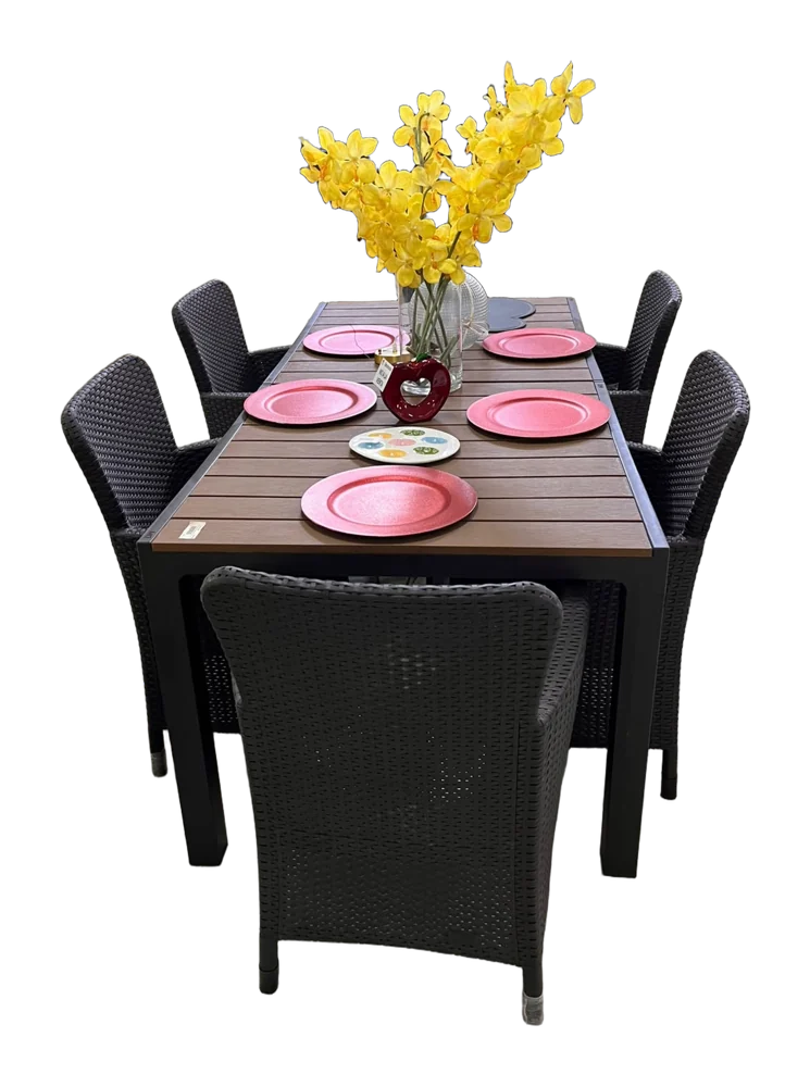 Comedor con sillas